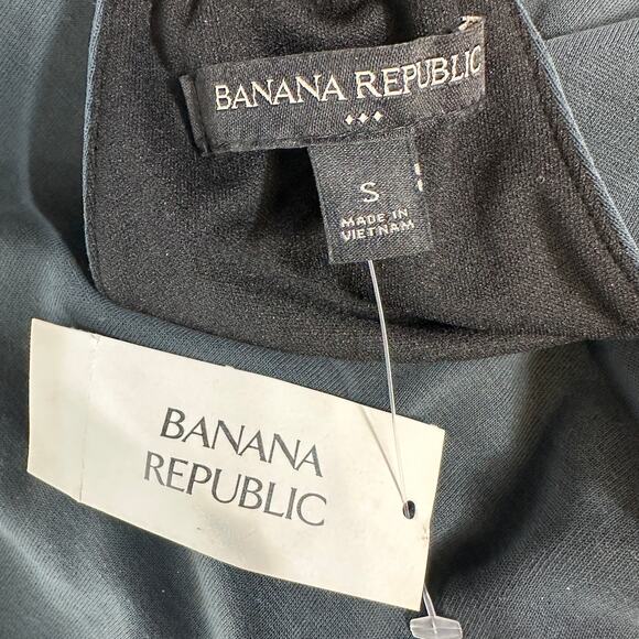 Banana Republic Racerback Tank Top WMNS Small Black Scoop Neck Lined Poly Blend - Picture 7 of 9